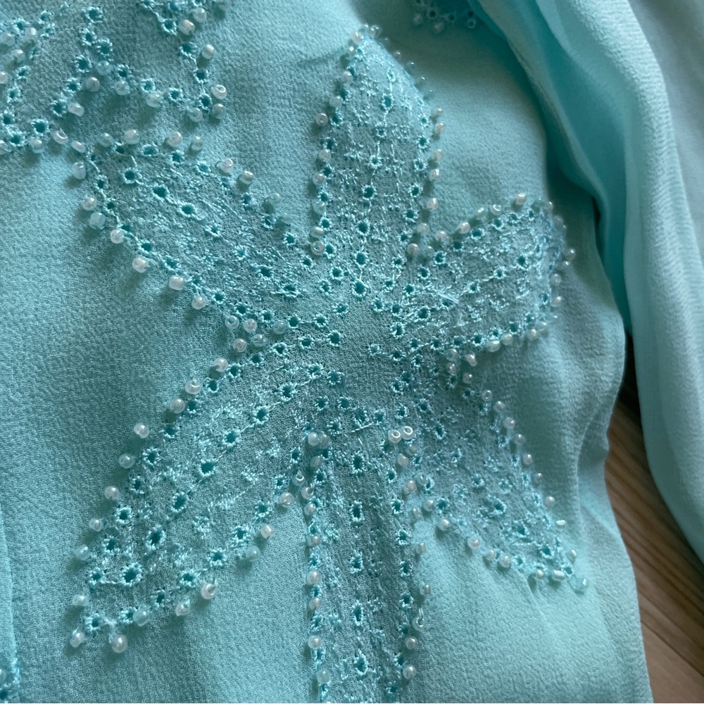 Vintage Ice Light Aqua Blouse and Camisole Set Embroidered and Beaded Size M - Picture 4 of 10